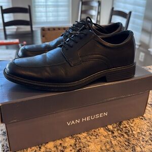 Van Heusen Black Dress Shoes